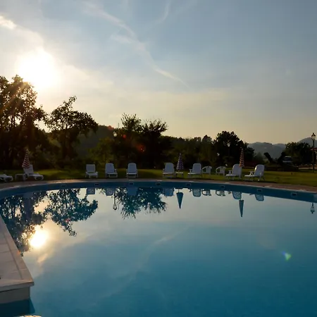 Hotell Monferrato 3*