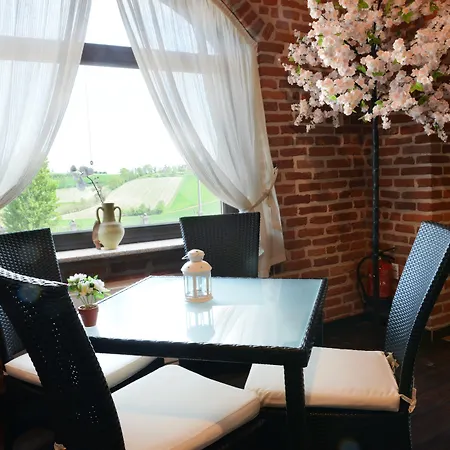 Hotell Monferrato 3*