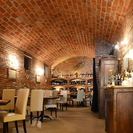 Monferrato Hotell 3*